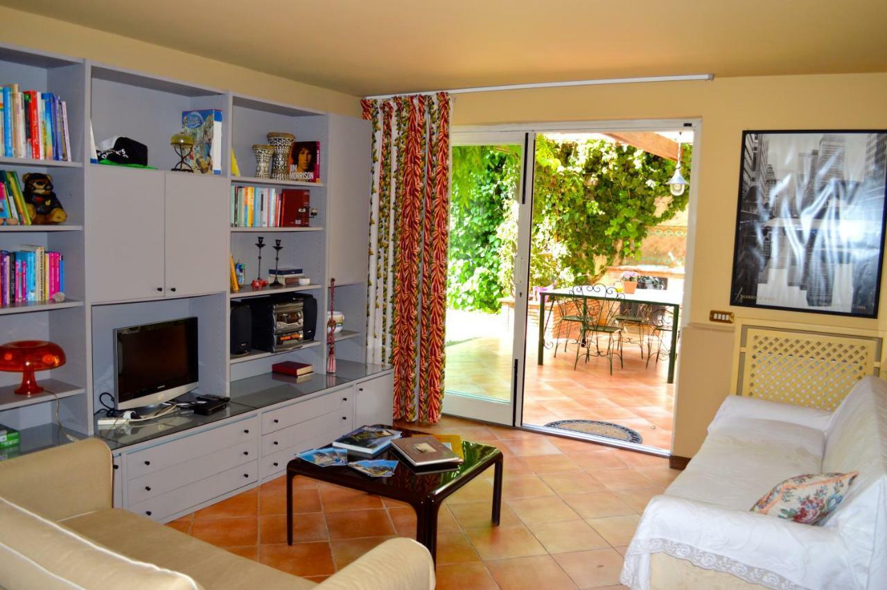 דירות גרבינה די קטניה Casa Magnolia מראה חיצוני תמונה